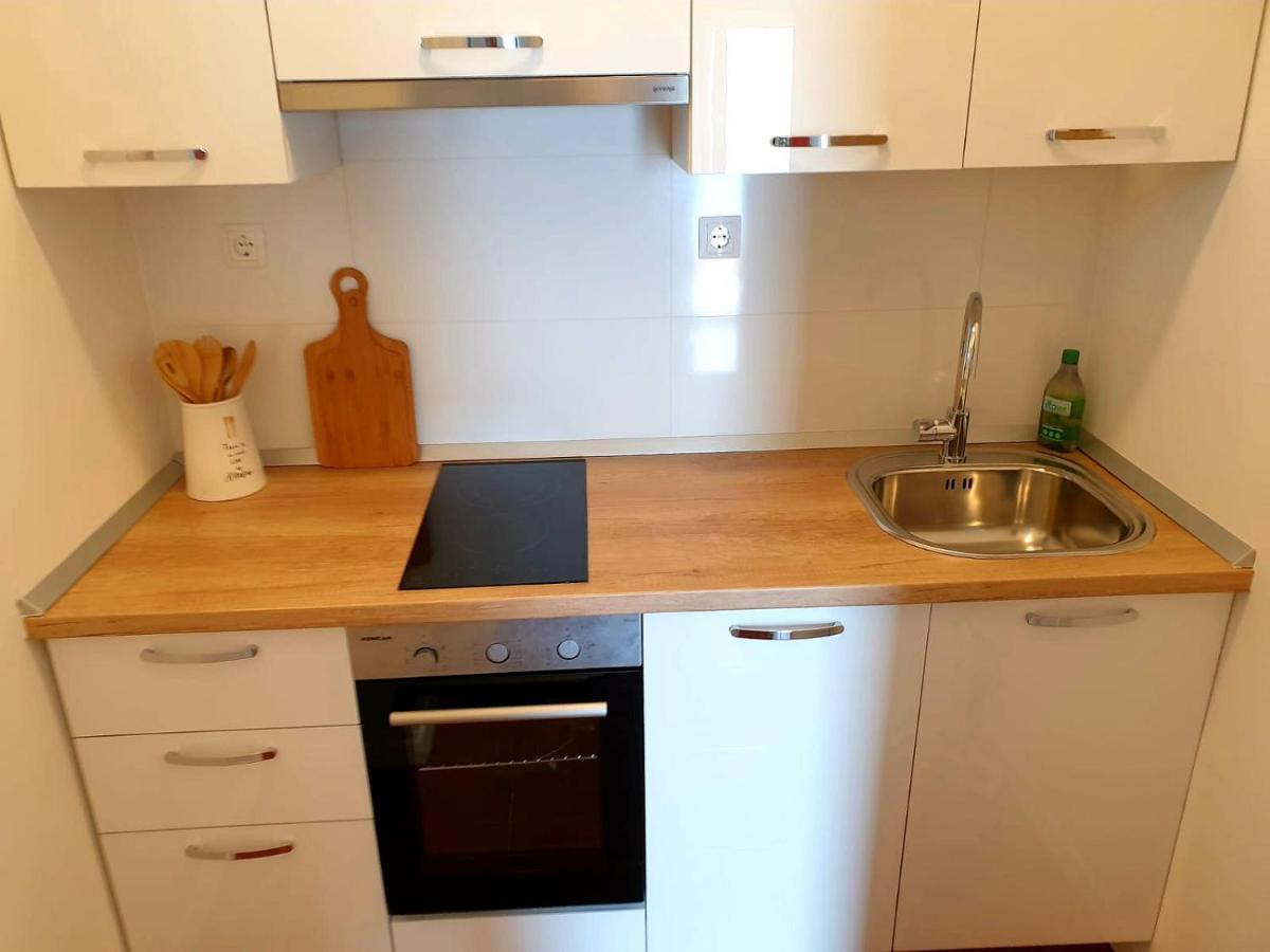 Apartments Kuzmanic Omiš Zewnętrze zdjęcie