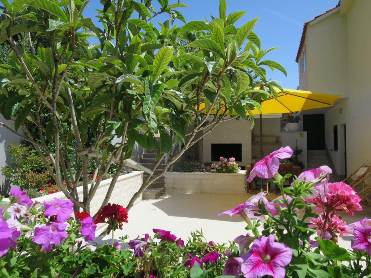 Apartments Kuzmanic Omiš Zewnętrze zdjęcie