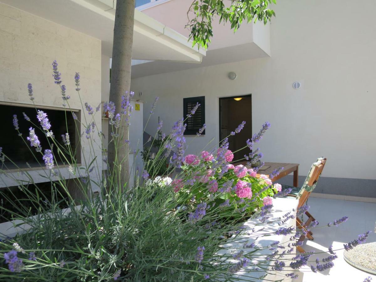 Apartments Kuzmanic Omiš Zewnętrze zdjęcie