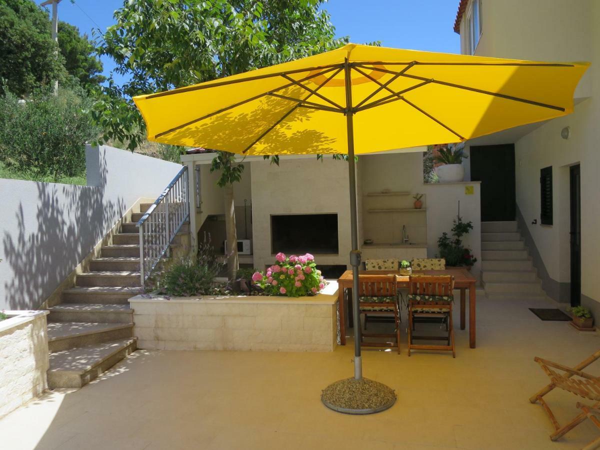 Apartments Kuzmanic Omiš Zewnętrze zdjęcie